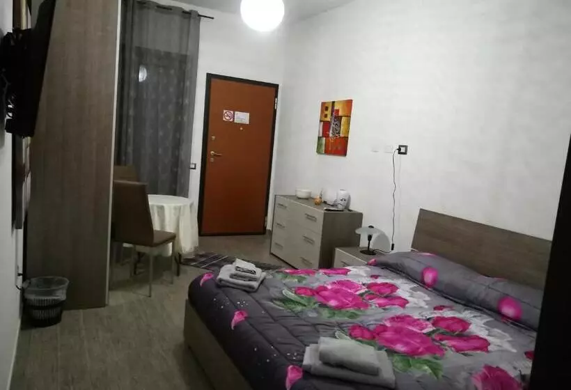 ペンション Rooms Loru