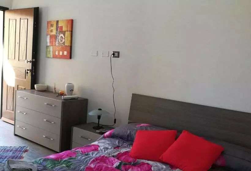 ペンション Rooms Loru