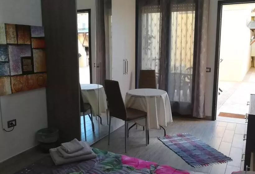 ペンション Rooms Loru