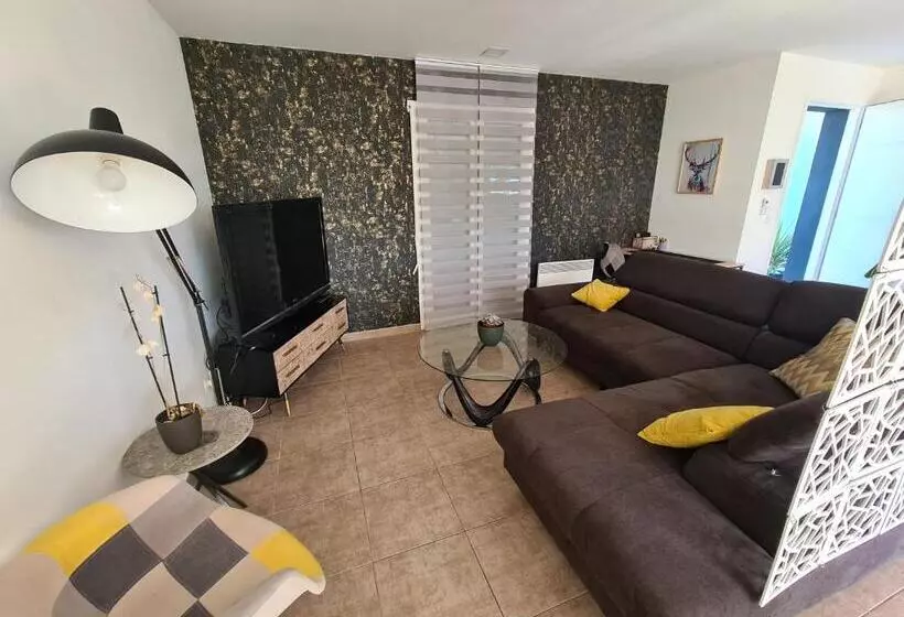 Villa Avec Piscine Sans Vis à Vis