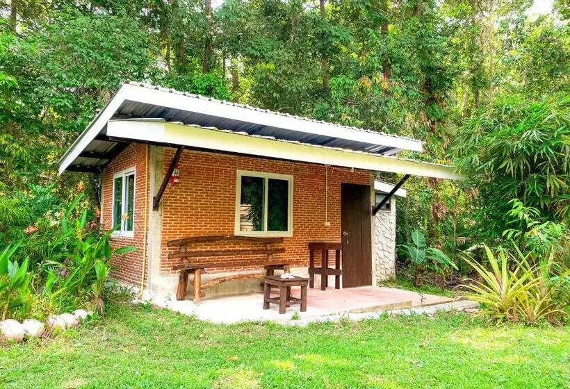 Retkeilymaja Eve House Koh Kood