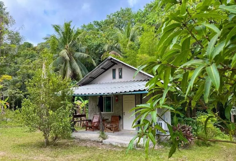 Retkeilymaja Eve House Koh Kood