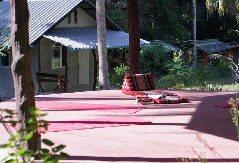 הוסטל Eve House Koh Kood