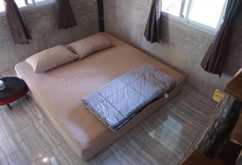 הוסטל Eve House Koh Kood