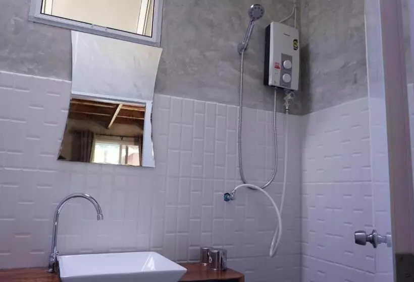 Retkeilymaja Eve House Koh Kood