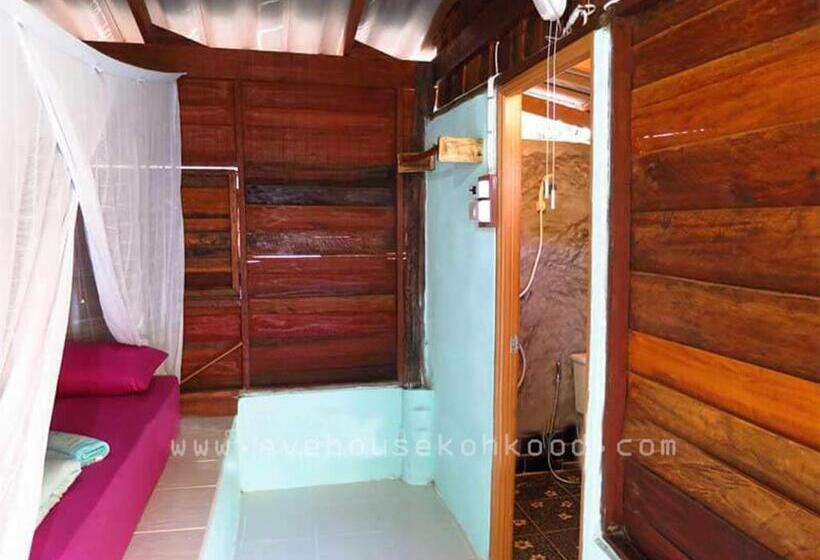 הוסטל Eve House Koh Kood