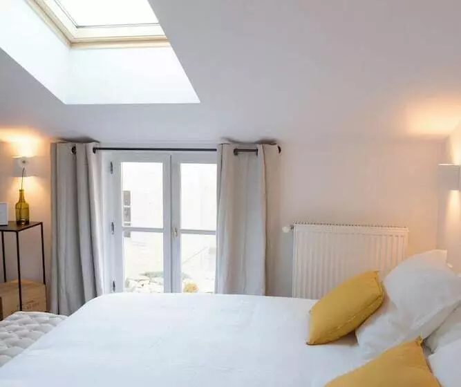 Aamiaismajoitus (B&B) Clos Saint Jacques   Maison D Hôtes