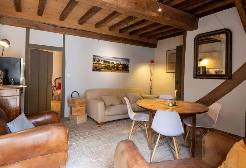 Aamiaismajoitus (B&B) Clos Saint Jacques   Maison D Hôtes