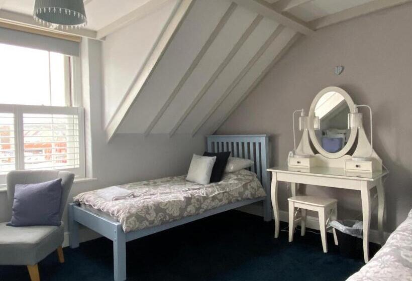 צימר Glengarth House Room Only Accommodation