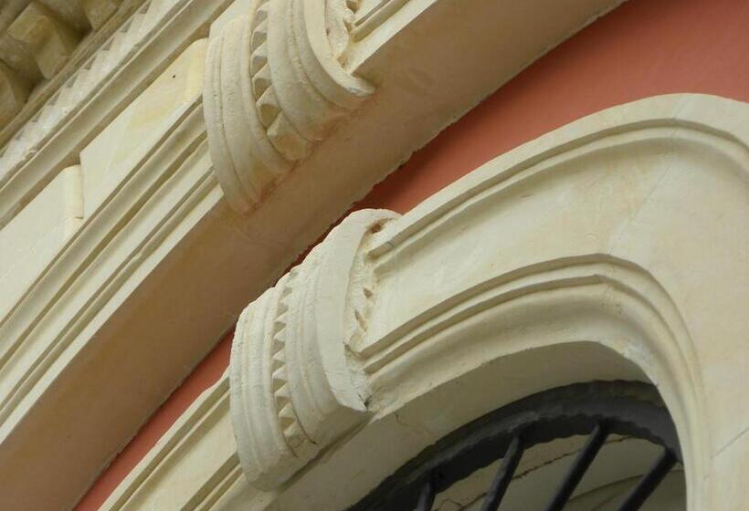 تختخواب و صبحانه Il Casale Dei Principi