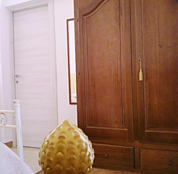 تختخواب و صبحانه Il Casale Dei Principi