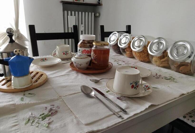 تختخواب و صبحانه Vigevano Loves Milano