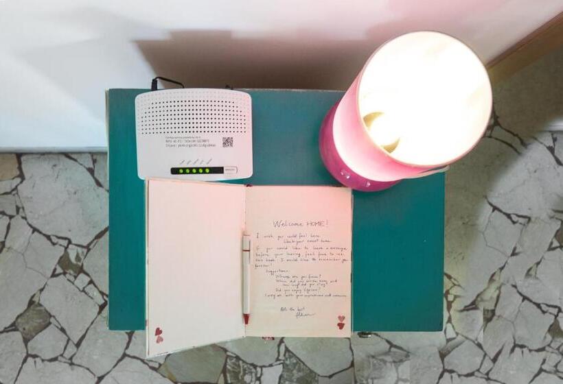 تختخواب و صبحانه Vigevano Loves Milano