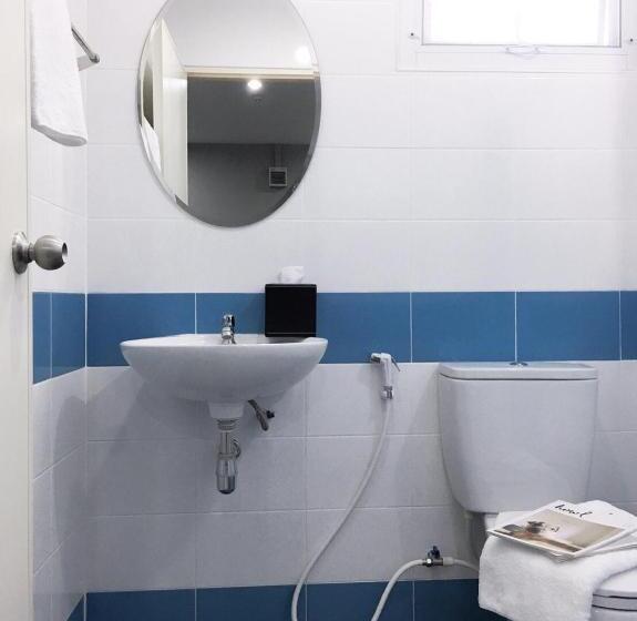 Hotel โรงแรม เดอะริช ราชพฤกษ์ โฮเทล แอนด์ เรสซิเดนซ์