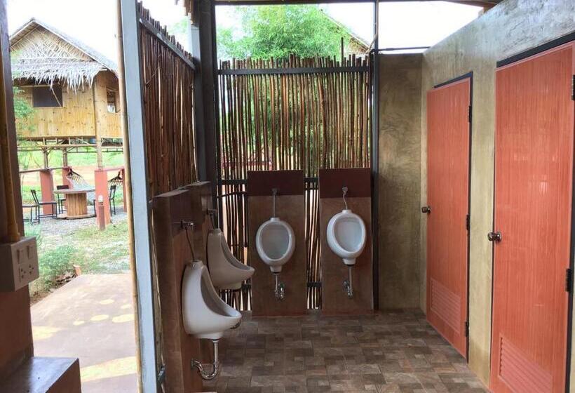 فندق Baan Nork Farmstay บ้านนอก ฟาร์มสเตย์