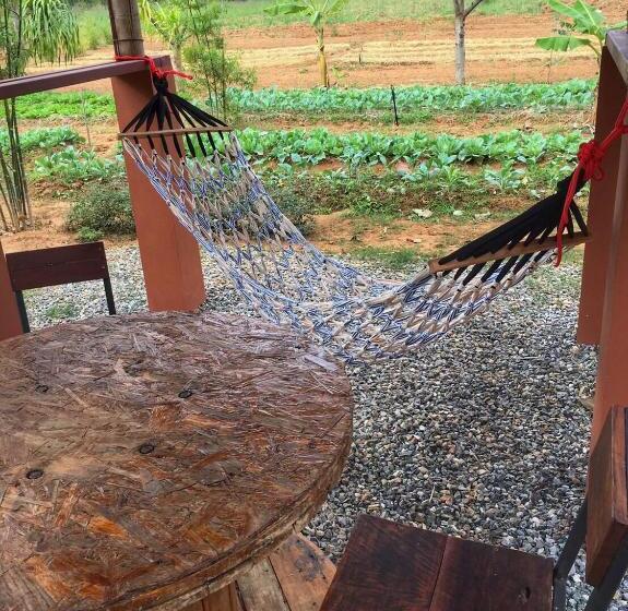 فندق Baan Nork Farmstay บ้านนอก ฟาร์มสเตย์