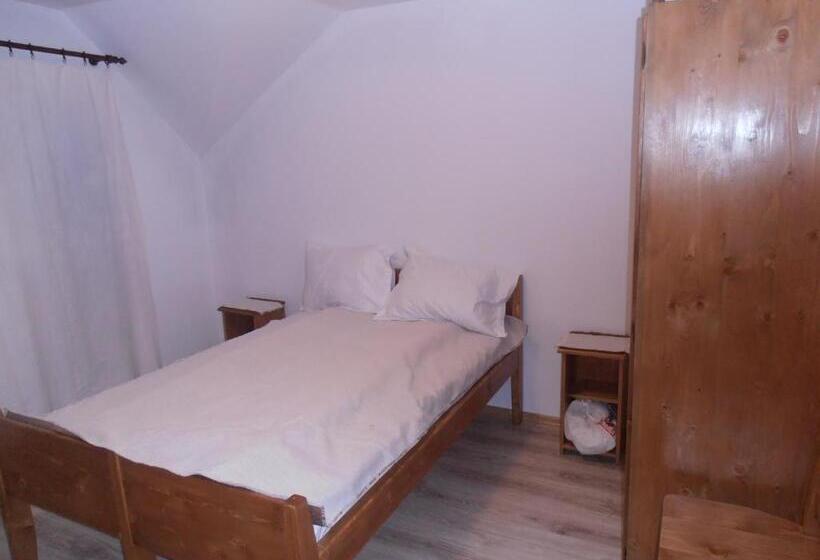 Hotel Pensiunea Agroturistica Alexandra