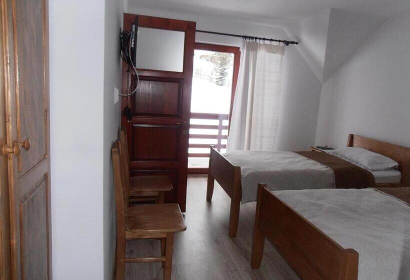 Hotel Pensiunea Agroturistica Alexandra