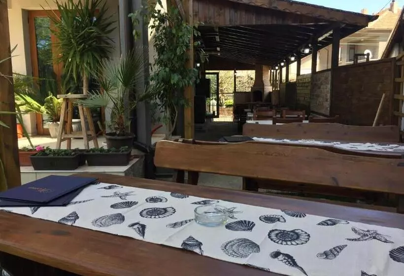 پانسیون Guest House Niya Chernomorets