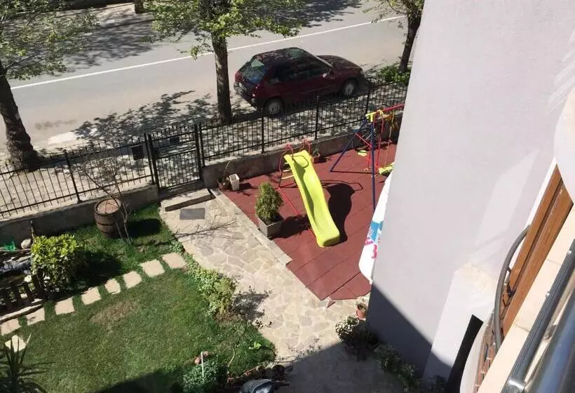پانسیون Guest House Niya Chernomorets