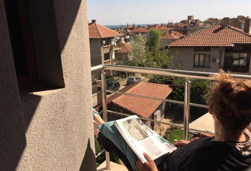 פנסיון Guest House Niya Chernomorets