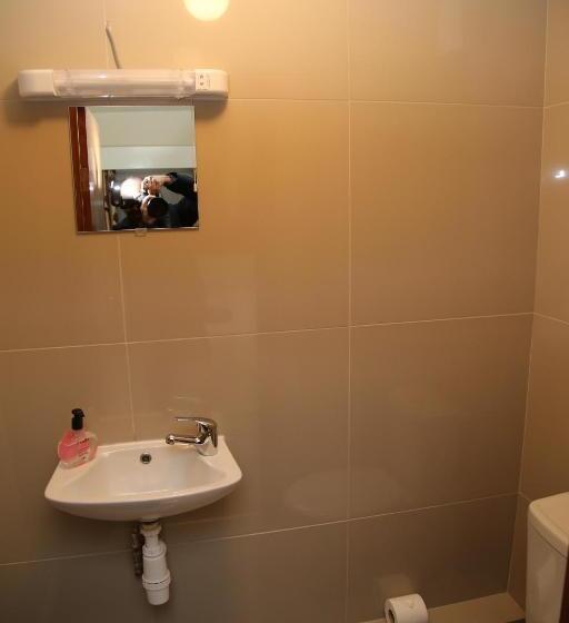 Пансион Victorin House   All Rooms Are En Suite