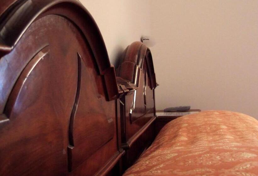 9 Muse Bed And Breakfast