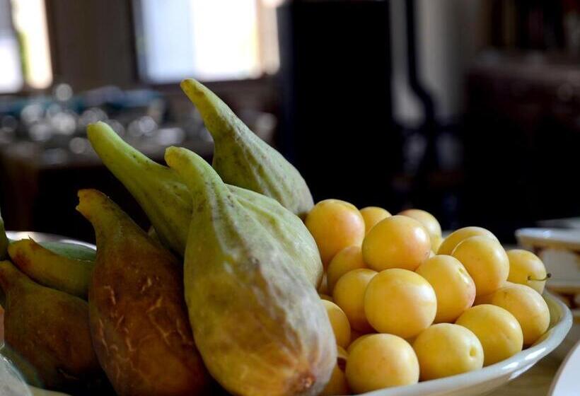 9 Muse Bed And Breakfast