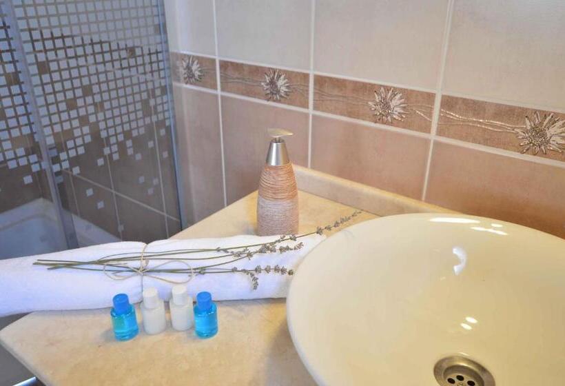 مبيت وإفطار Alayaz