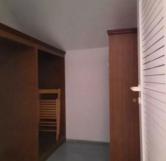 تختخواب و صبحانه Rooms čehovin