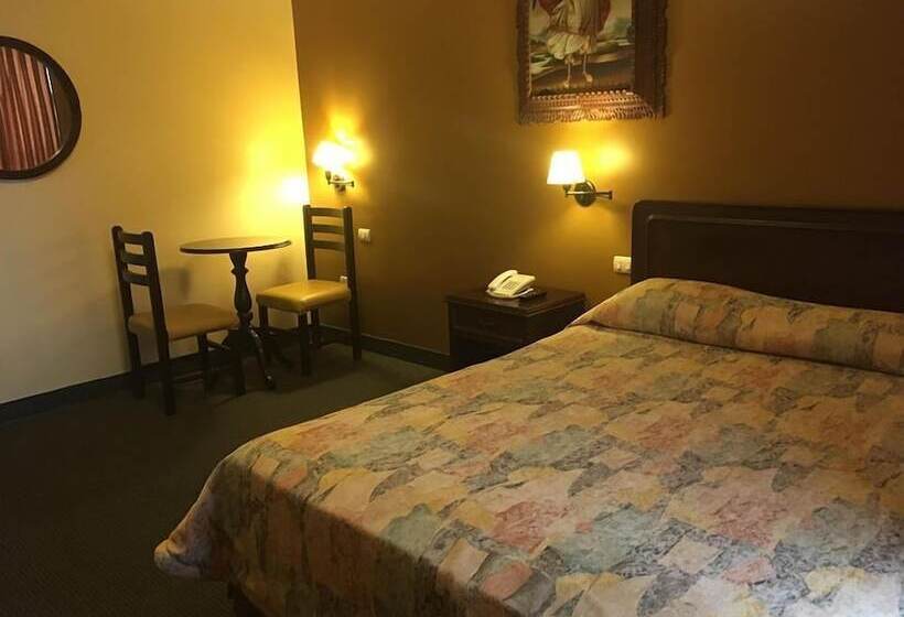 Cesar S Hotel La Merced