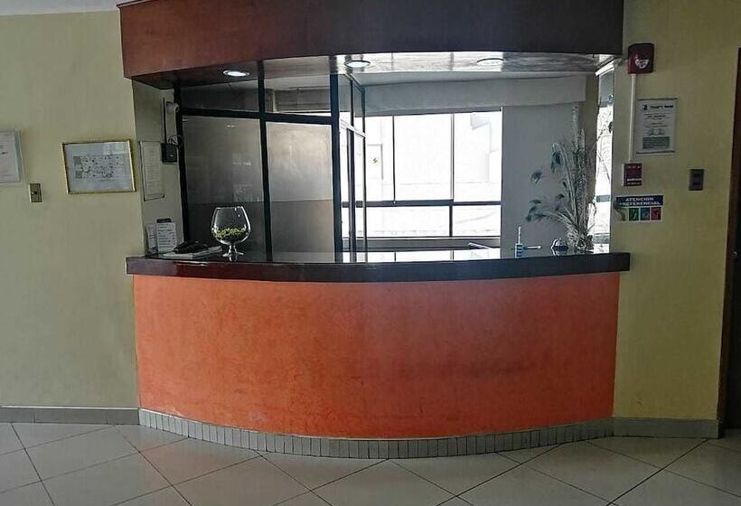 Cesar S Hotel La Merced