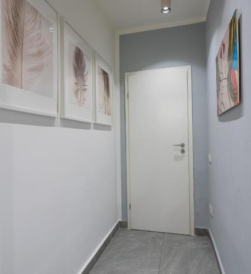 Cozy Design Apartament In Magheru