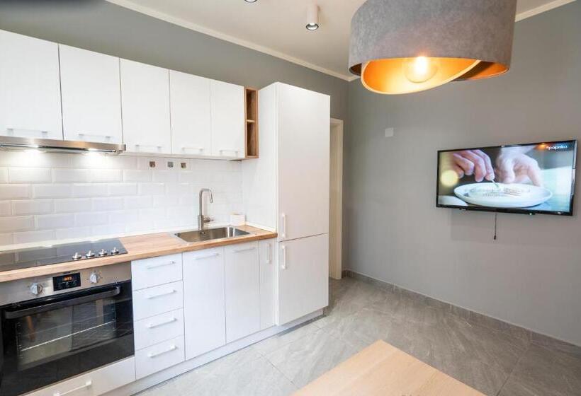 Cozy Design Apartament In Magheru