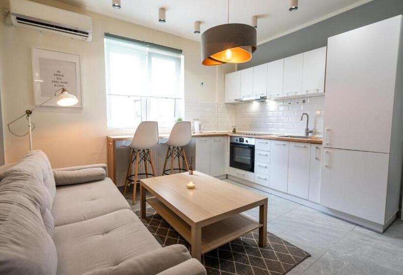 Cozy Design Apartament In Magheru