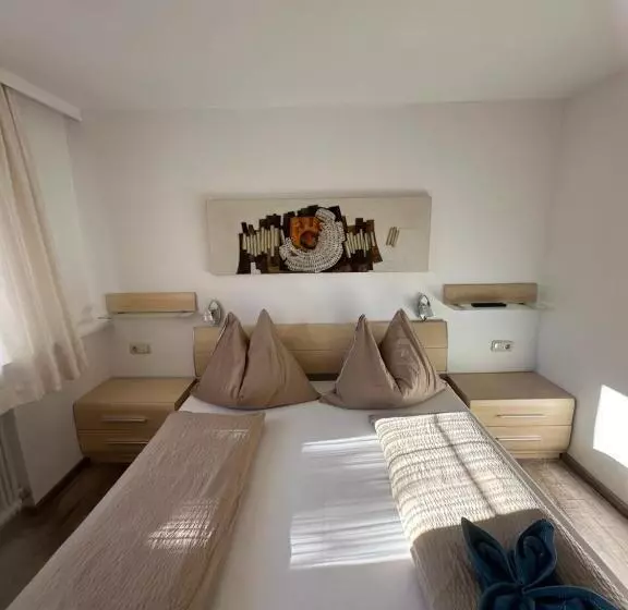 Frühstückspension Alpenrose Bed & Breakfast