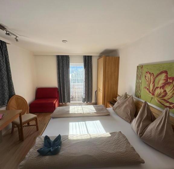 Frühstückspension Alpenrose Bed & Breakfast