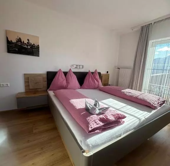 Frühstückspension Alpenrose Bed & Breakfast