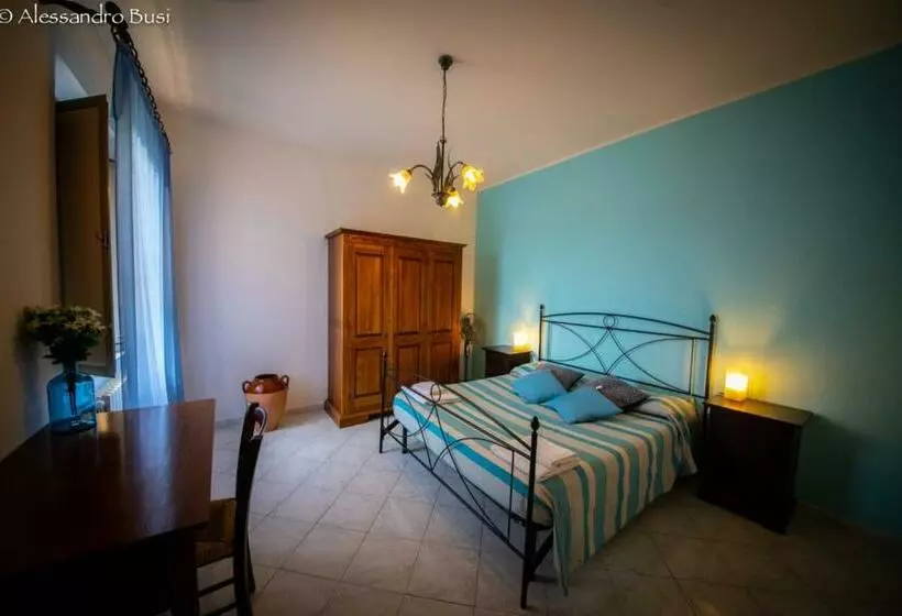ホテル Agriturismo Mandriato