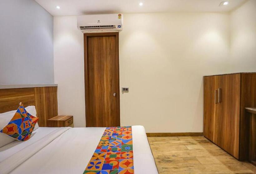 Fabhotel Royal Touch Patel Nagar