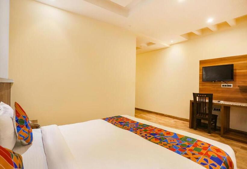 Fabhotel Royal Touch Patel Nagar