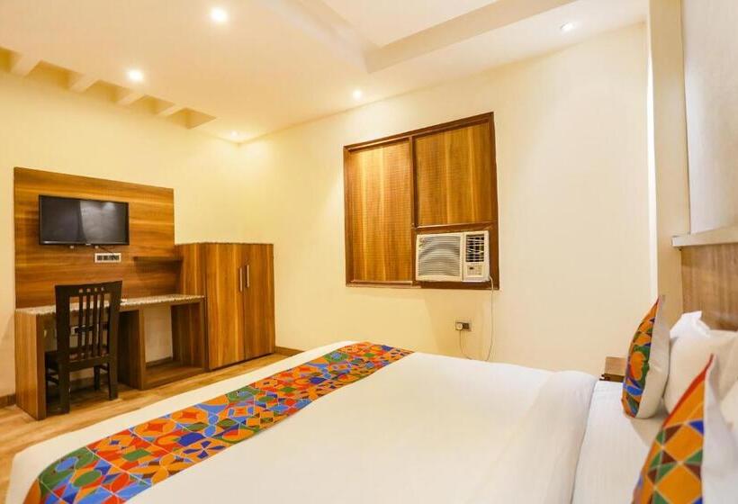 Fabhotel Royal Touch Patel Nagar