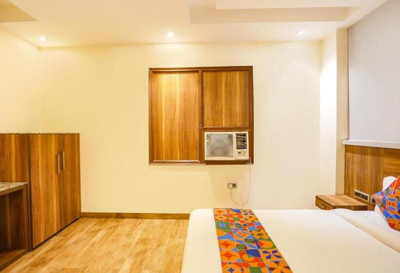 Fabhotel Royal Touch Patel Nagar