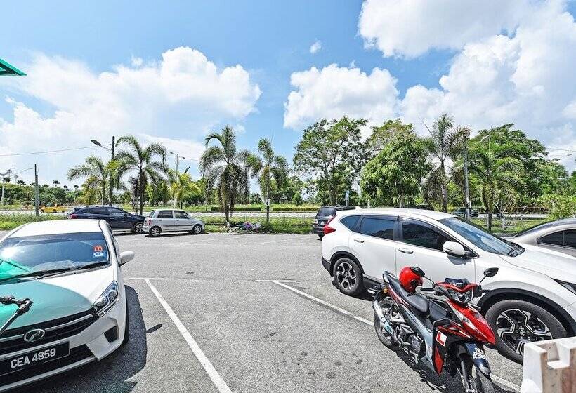 בית מלון כפרי Oyo 90364 Gemilang