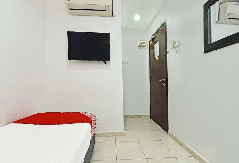 בית מלון כפרי Oyo 90364 Gemilang