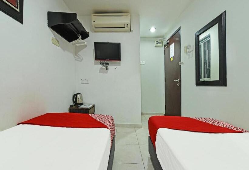 בית מלון כפרי Oyo 90364 Gemilang