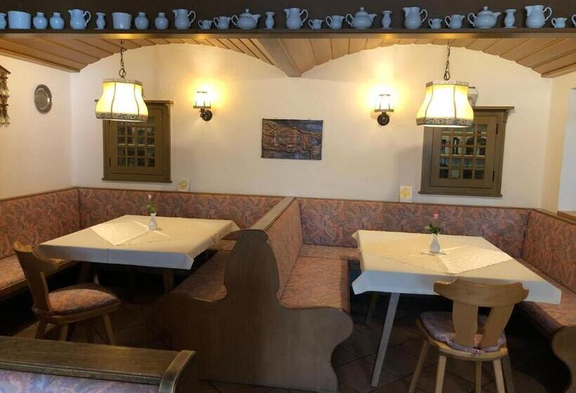 Pensió Gästehaus Am Kurparkweg