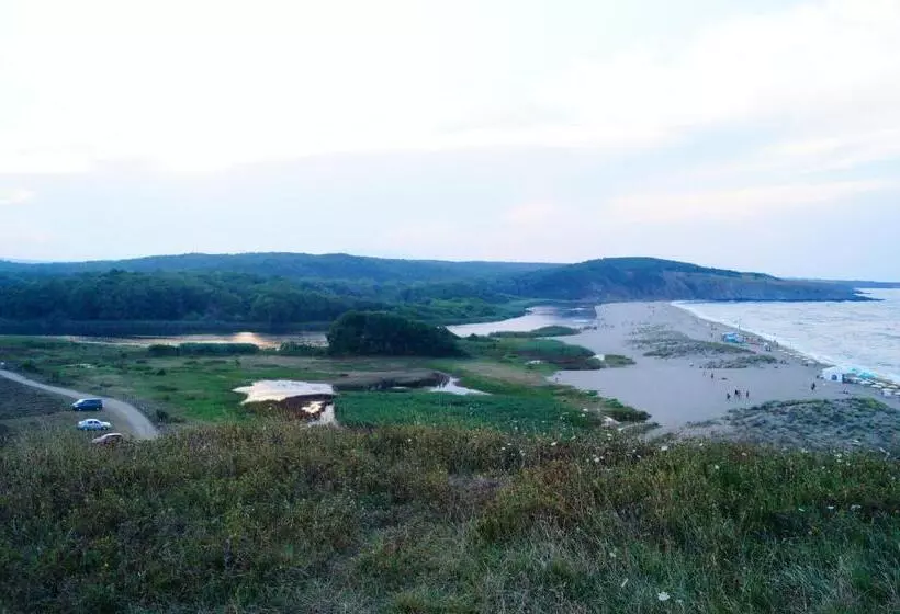 Majatalo Guest House Dara