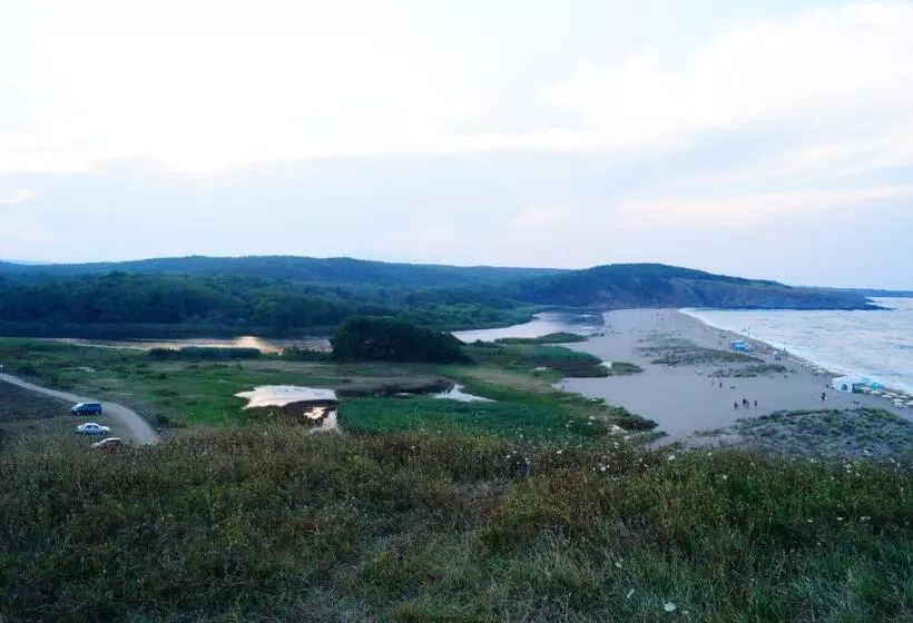 Majatalo Guest House Dara