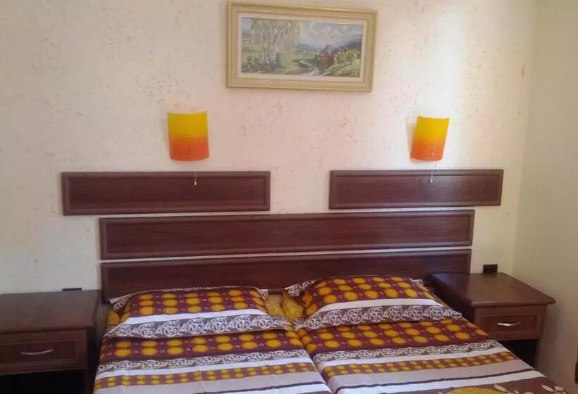 Majatalo Guest House Dara